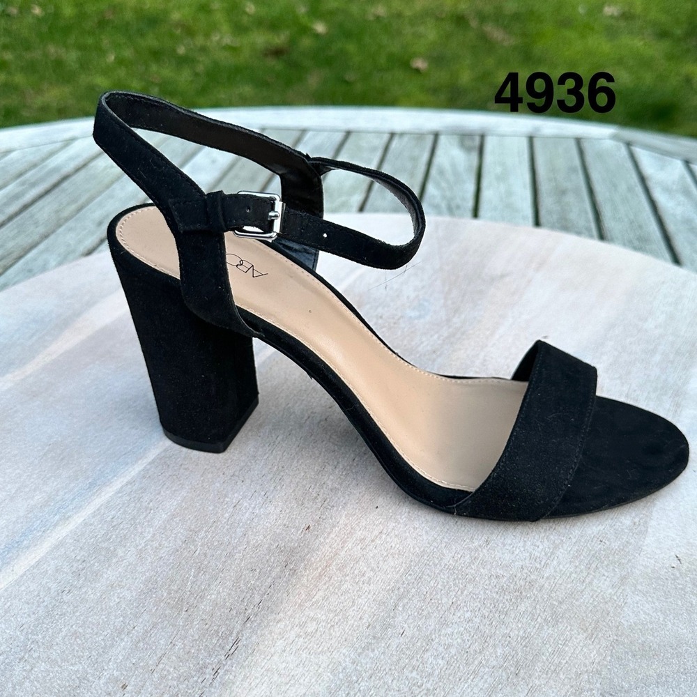 Black Block Heel Sandals Womens 8.5 Abound Faux Suede Ankle Strap Open Toe